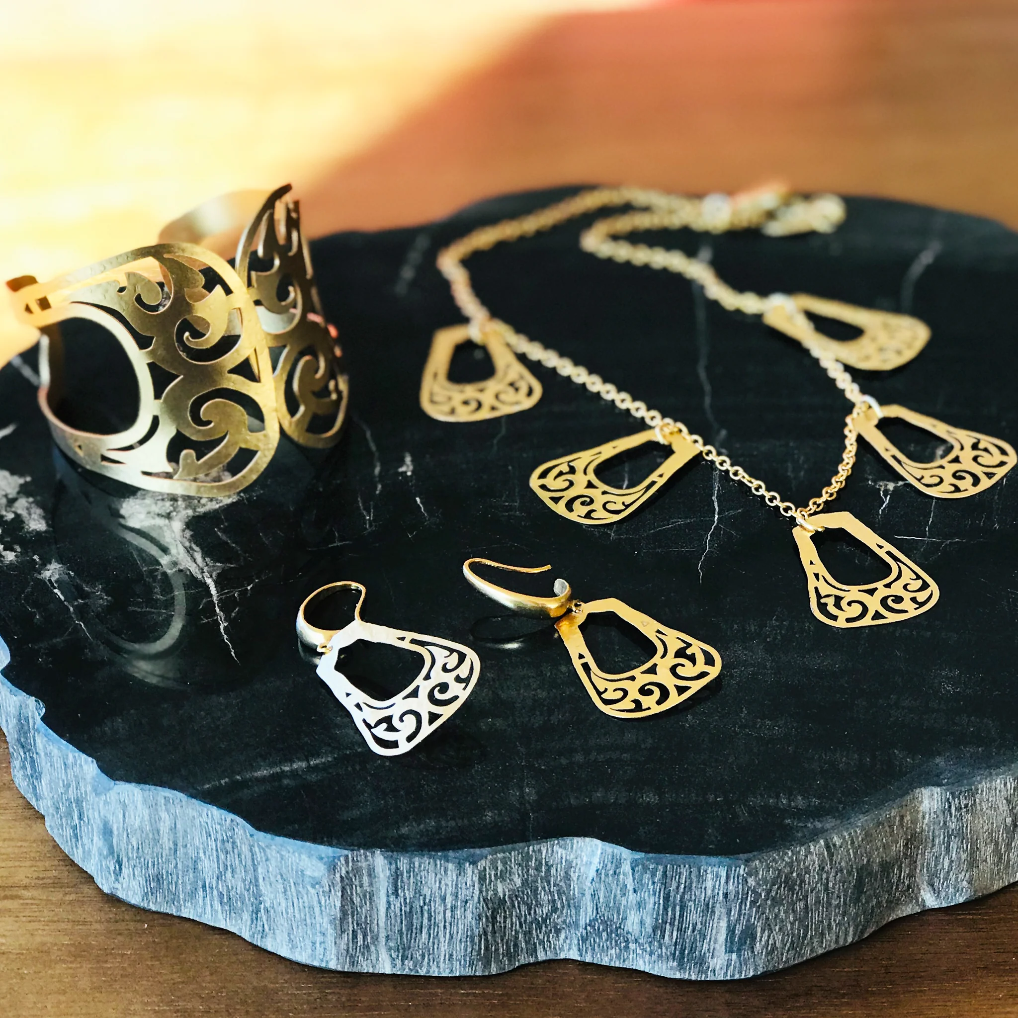 Bactrian Ornament Cuff - Image 3