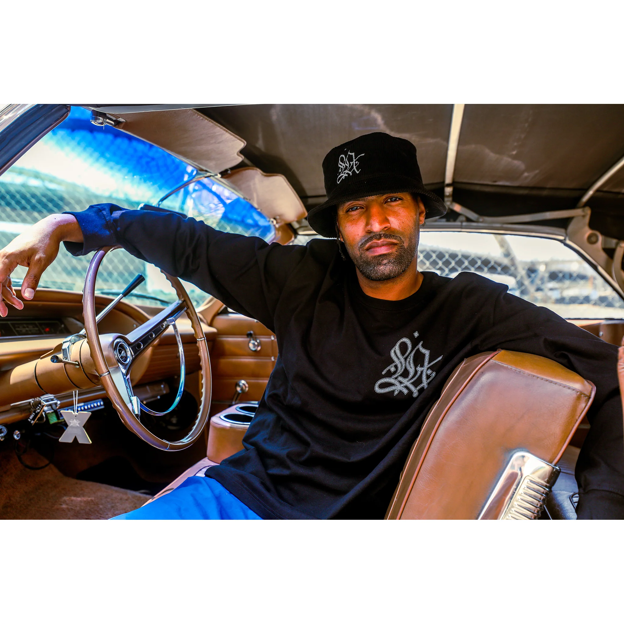 L.A. Graffiti Black Book Corduroy Bucket Hat - Image 3